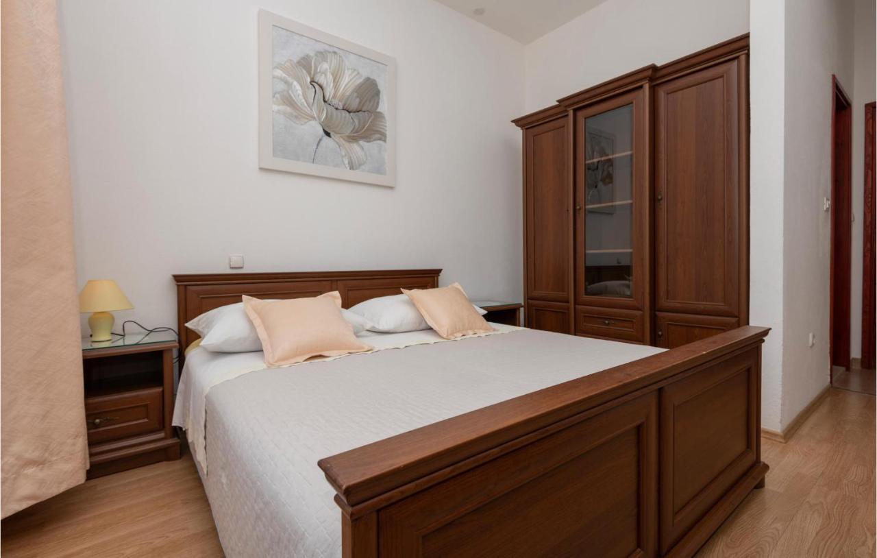 Cozy Apartment In Makarska With Wifi Zewnętrze zdjęcie