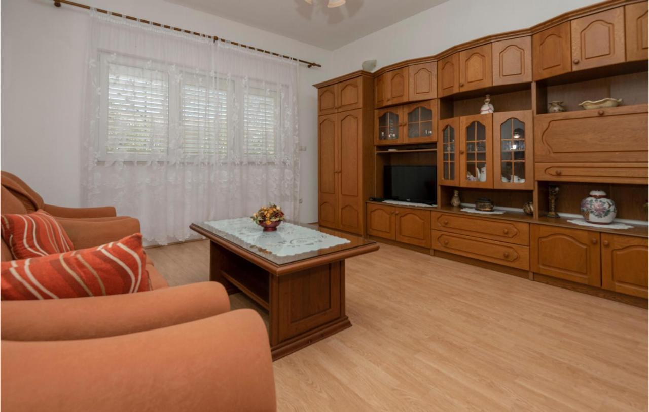 Cozy Apartment In Makarska With Wifi Zewnętrze zdjęcie