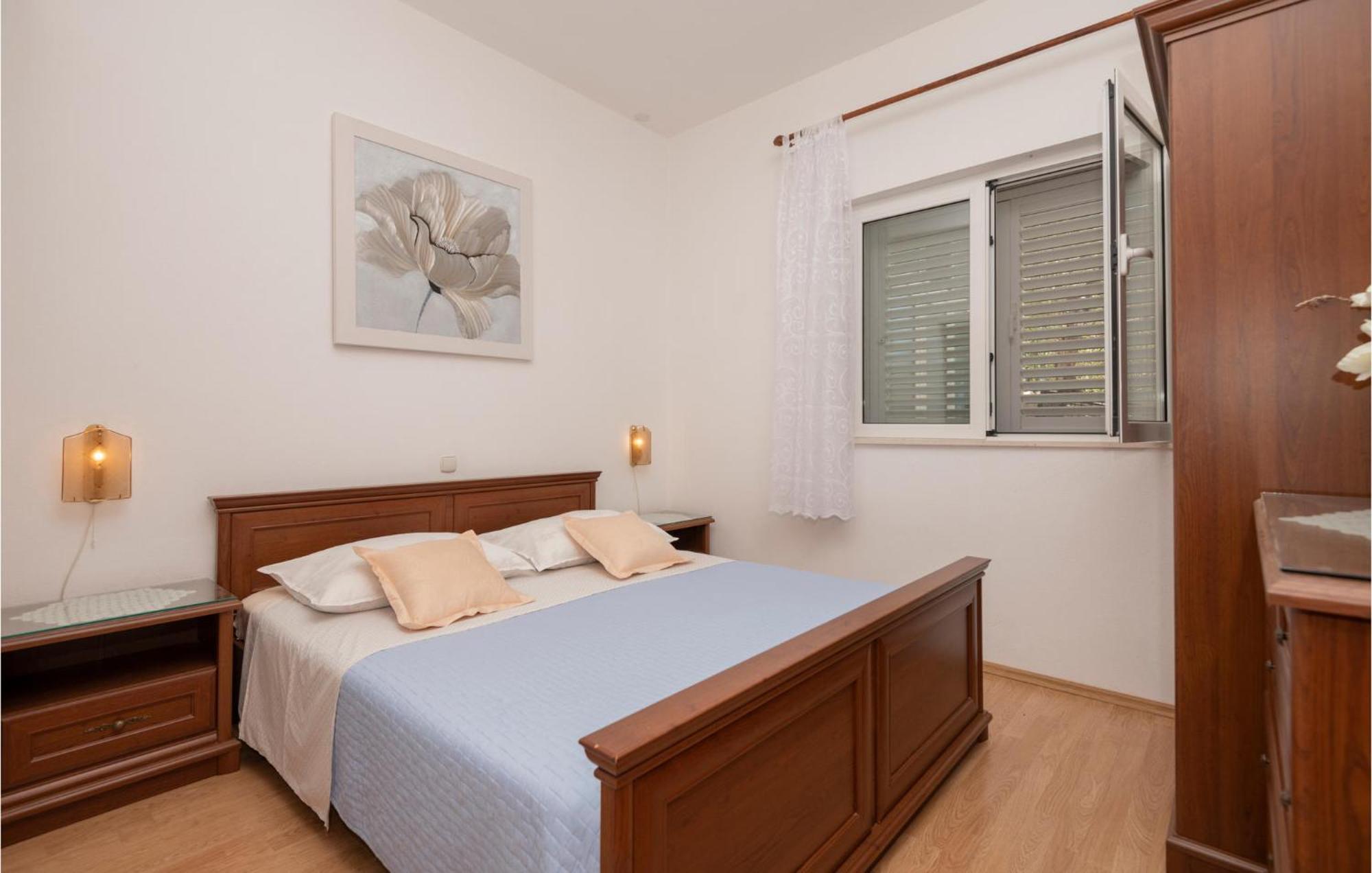 Cozy Apartment In Makarska With Wifi Zewnętrze zdjęcie