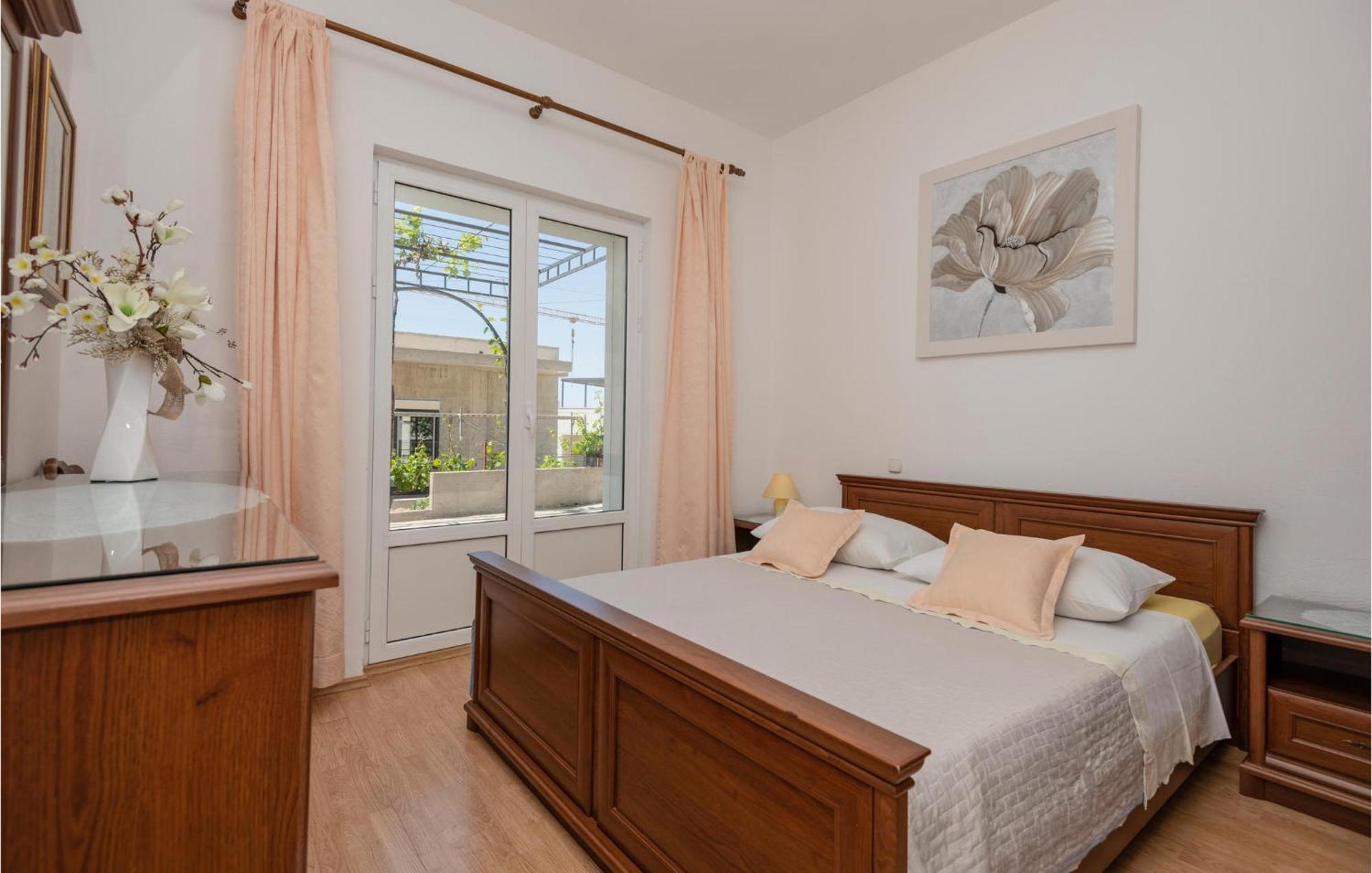 Cozy Apartment In Makarska With Wifi Zewnętrze zdjęcie
