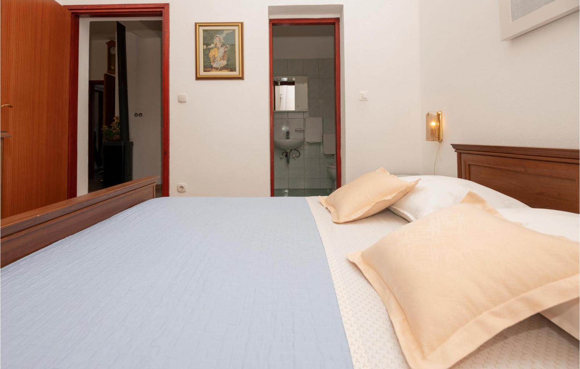 Cozy Apartment In Makarska With Wifi Zewnętrze zdjęcie