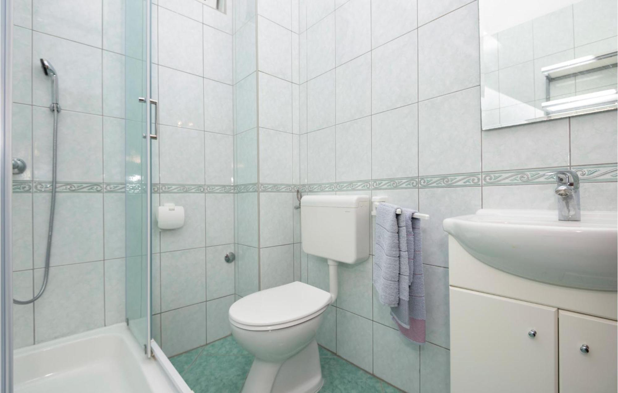 Cozy Apartment In Makarska With Wifi Zewnętrze zdjęcie